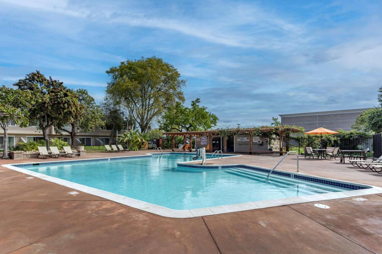 Hotel Best Western Plus Garden Court