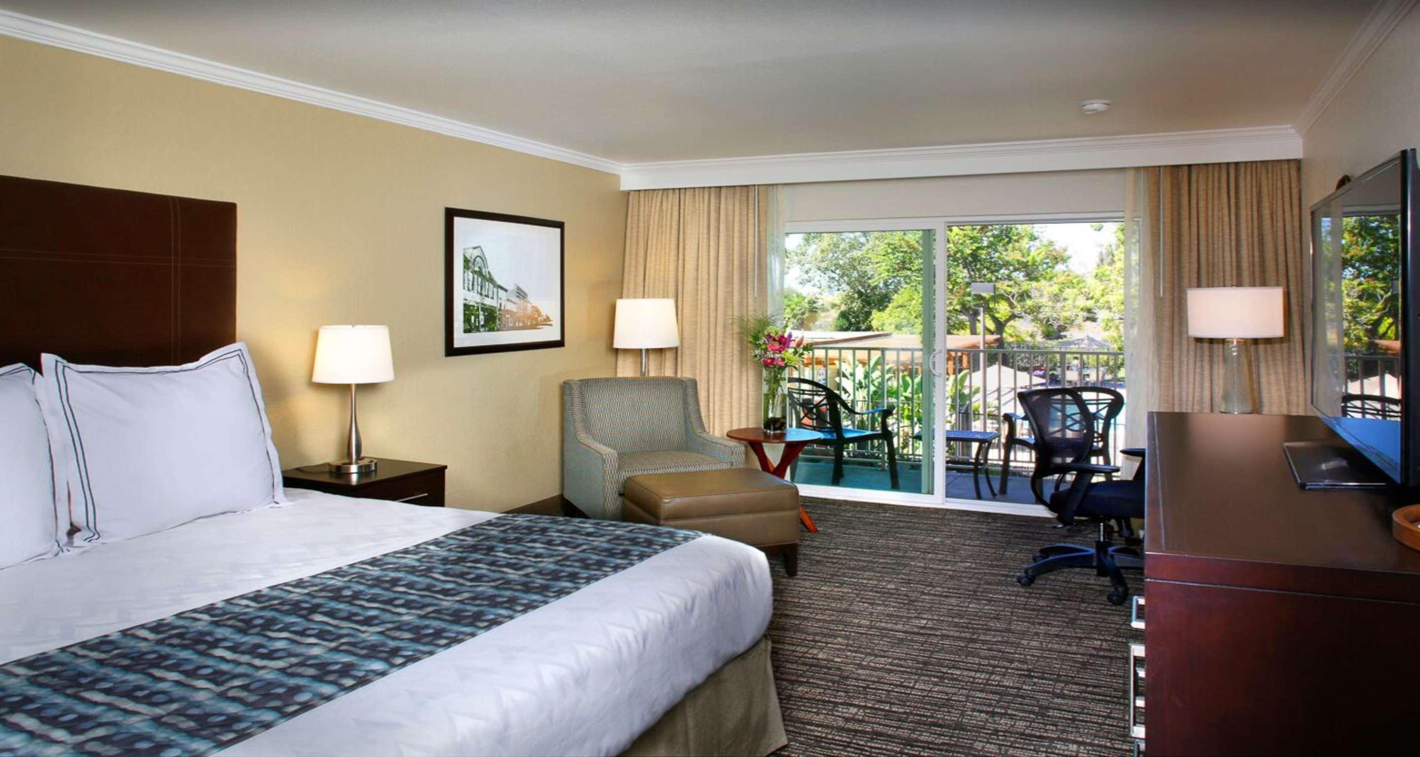 Western Garden Court