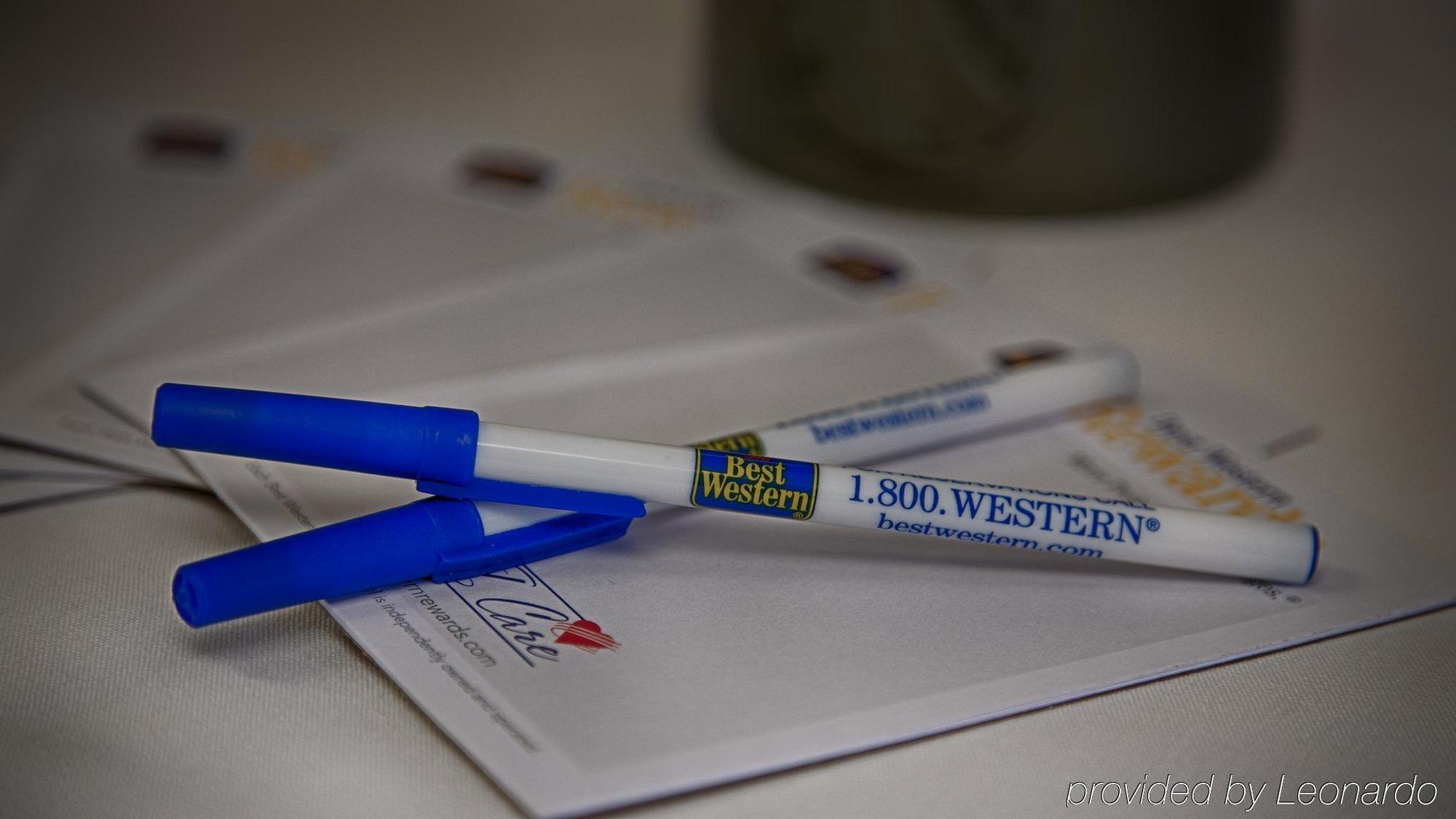 Hotel Western Garden Court 3*