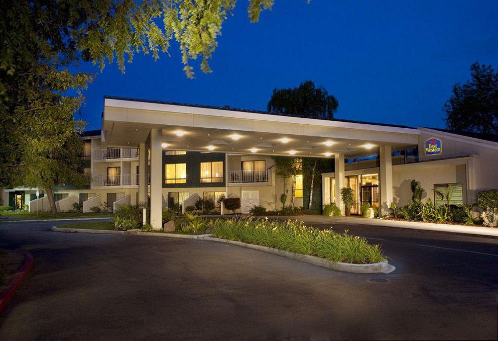 Hotel Western Garden Court 3*